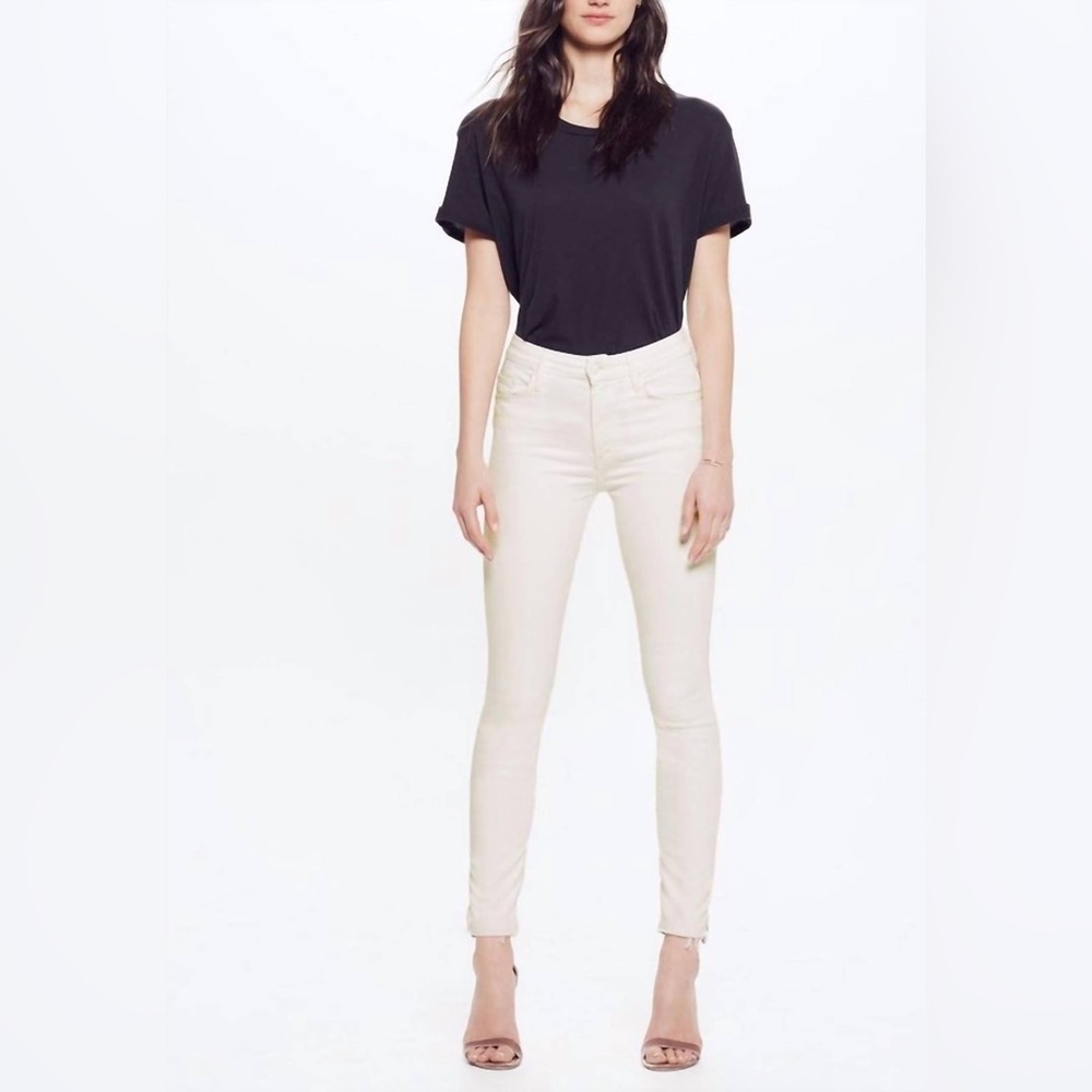 MOTHER High Waisted Looker Jean In Whipping The Cream- size 27